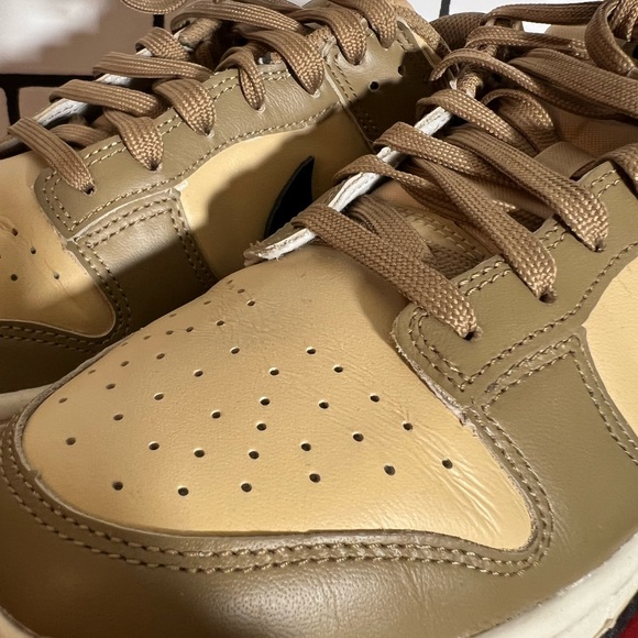 Nike Dunk Low - Picture 6 of 7